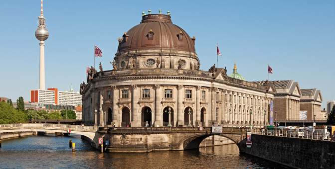 Berlin_Museumsinsel_Fernsehturm